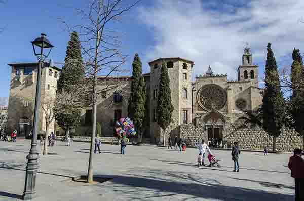 Barcelona - Sant Cugat del Valles 02 - monasterio de Sant Cugat.jpg